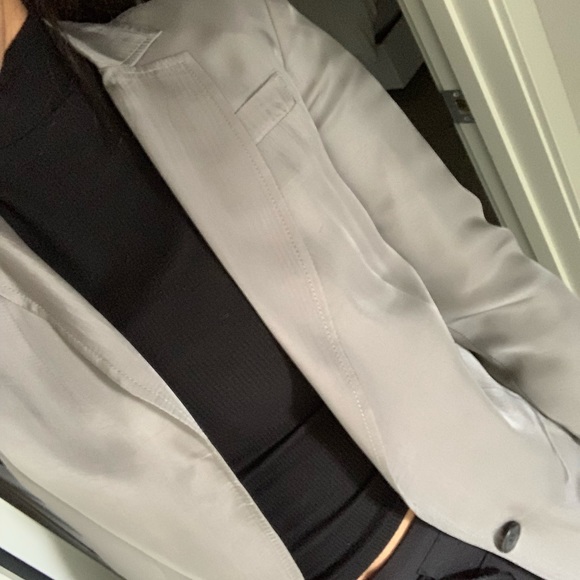 Club Monaco Lightweight Blazer - Picture 3 of 7